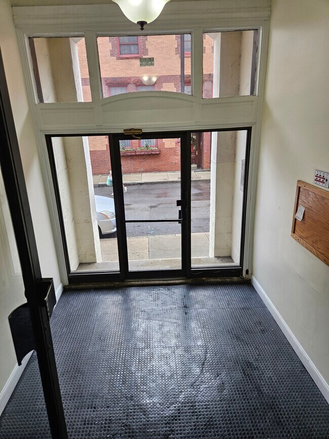 111 Norway St unit 302, Boston, MA 02115 - photo 4