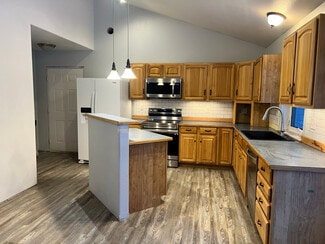 264 Hawk Rd Unit 2, Fairbanks, AK 99712