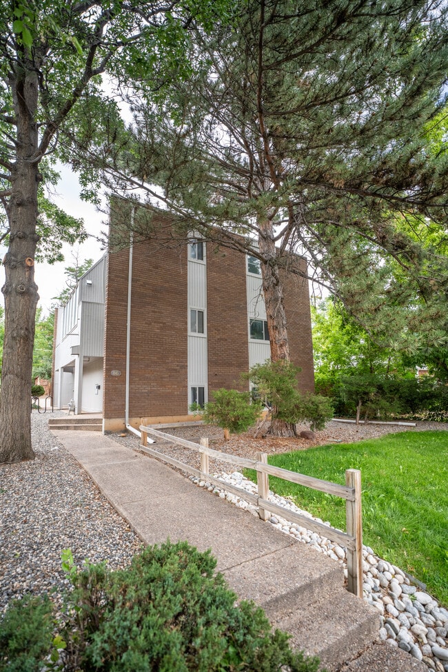845 20th St, Boulder, CO 80302