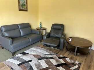 637 Dornie St, Glendora, CA 91741