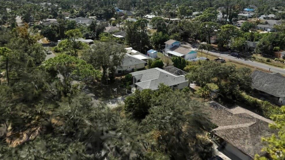 5848 Diana Rd, Venice, FL 34293 - photo 2