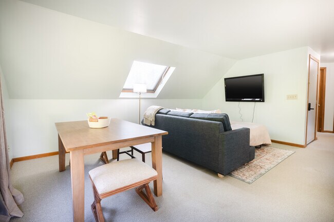 65 Whately Rd unit B, South Deerfield, MA 01373 - photo 7