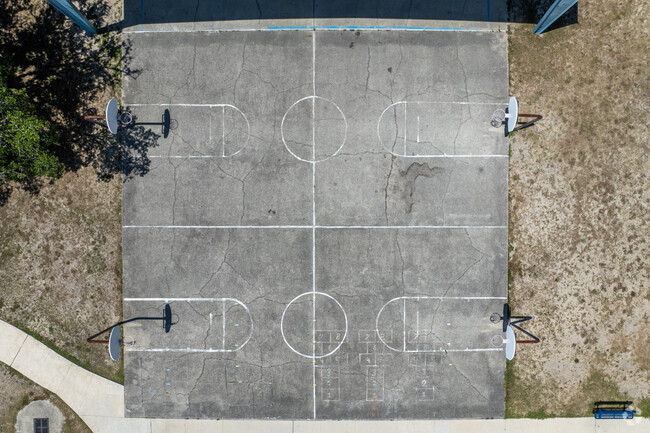 Students can play basketball at Lake Forest Elementary School.