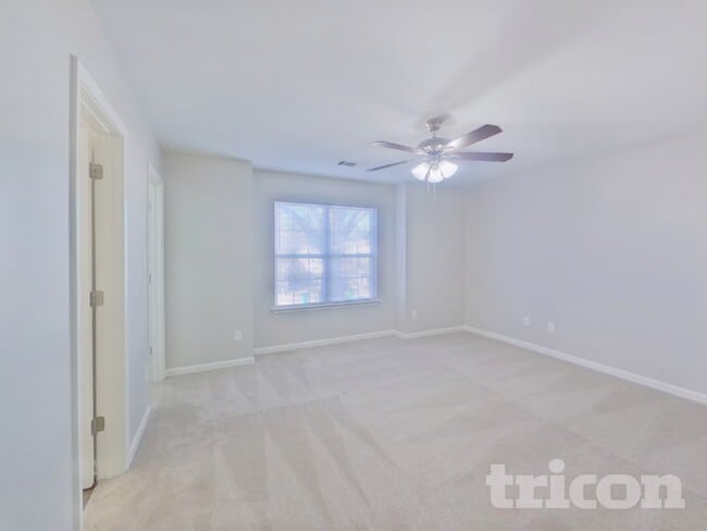 1110 Hipp Rd, Charlotte, NC 28216 - photo 7