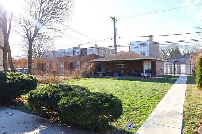 8124 S Calumet Ave unit 1, Chicago, IL 60619 - photo 3