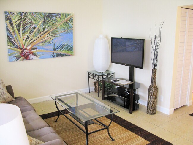 304 SW 16th Ct unit 1, Fort Lauderdale, FL 33315 - photo 3