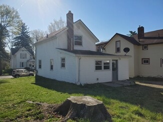 410 Seymour Ave Unit Home, Jackson, MI 49202