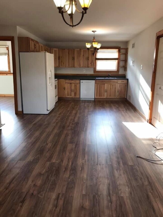 264 Chestnut St, Claremont, NH 03743