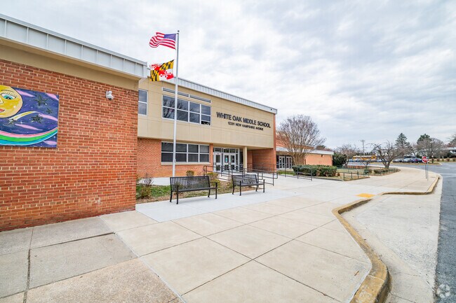 Dynamic learning, diverse community, and academic excellence at White Oak Middle School.