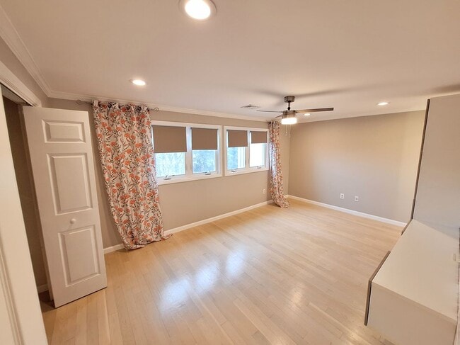 238 Skyview Dr, Cromwell, CT 06416 - photo 7