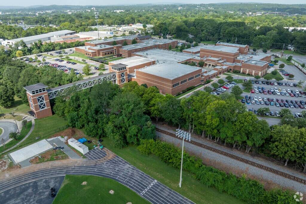 Full campus of New Century Technology High School in Huntsville Alabama.