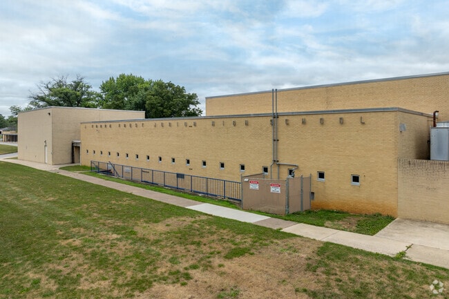 Chambersburg Area Middle School - North is located at 1957 Scotland Ave, Chambersburg, PA.