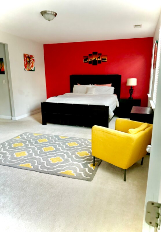 4322 Hubbard Rd, Charlotte, NC 28269 - photo 2