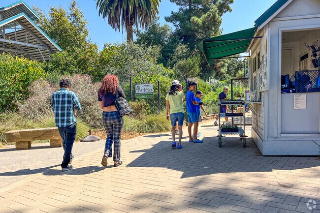 The Fullerton Arboretum at Cal State Fullerton is free to visit.