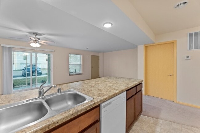 Whispering Pines, Middleton, WI 53562 - photo 2