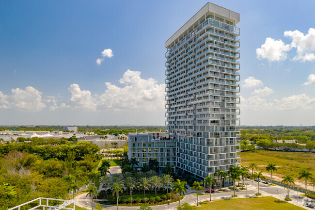 About YOO Metropica North Tower One, Sunrise FL | HOAs, Reviews ...