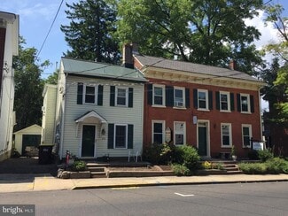 352 N Main St, Doylestown, PA 18901