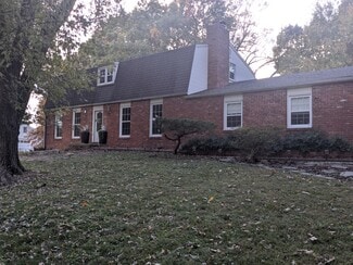 1306 Marion Dr, Neosho, MO 64850