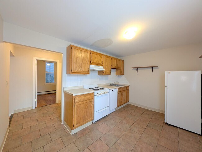 288 Prospect St unit 288, Cambridge, MA 02139 - photo 2