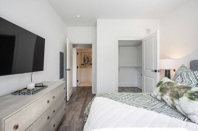 1BR, 1BA - 756SF (Model)