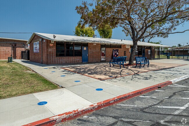 The front office buildings at Aeolian Elementary School in Whittier.