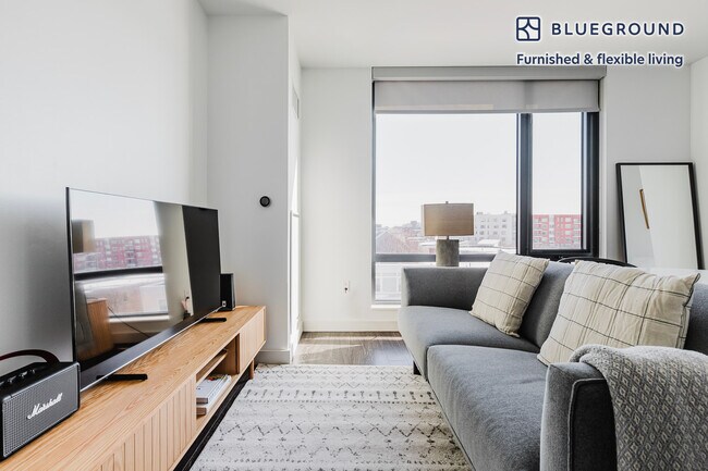 10 New St unit FL4-ID1149, Boston, MA 02128 - photo 3