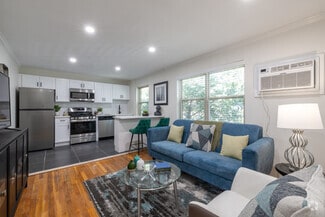 96 E Lakeview Ave, Leonia, NJ 07605