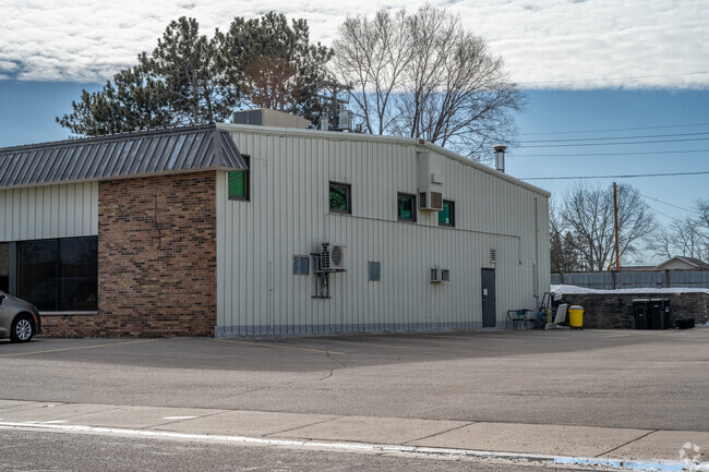 Eau Claire Academy