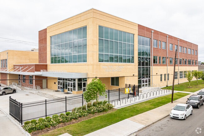 Walter L. Cohen High School offers a variety pf athletics program.