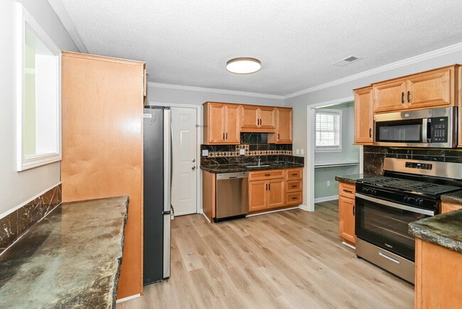 7242 Maplewood Rd, Olive Branch, MS 38654 - photo 5