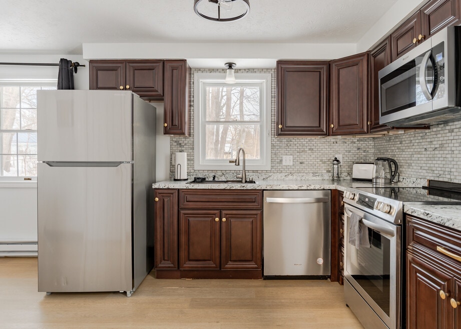 49 Berkshire Rd, Portland, ME 04103 - photo 1