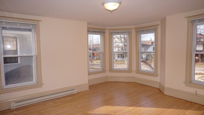 811 Spaight St unit 3, Madison, WI 53703 - photo 7