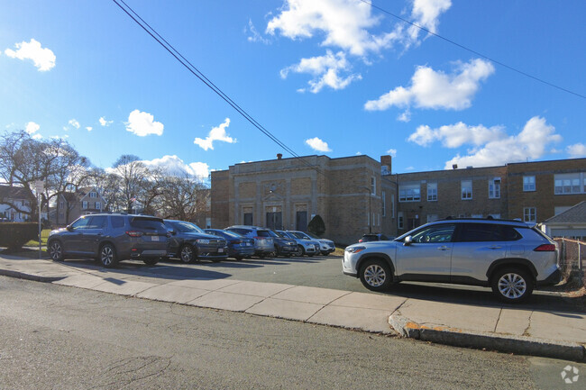 Winthrop Elementary School in Melrose has an overall grade of A on Niche.