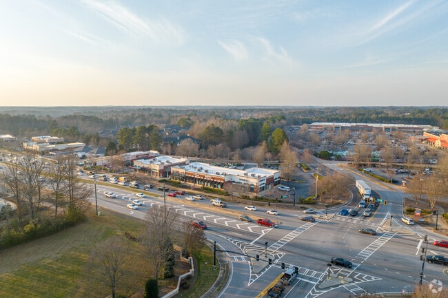 You'll find many shops and restaurants along Floy Farr Parkway in Peachtree City.
