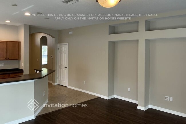 11208 Shelter Cove Loop, New Port Richey, FL 34654 - photo 4