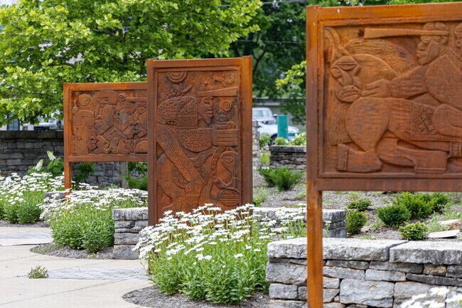 The Isaac Murphy Memorial Art Garden honors the earliest African American professional athletes.