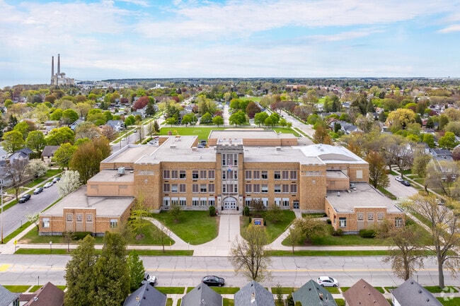 Farnsworth Middle School in Weeden Creek neighborhood.