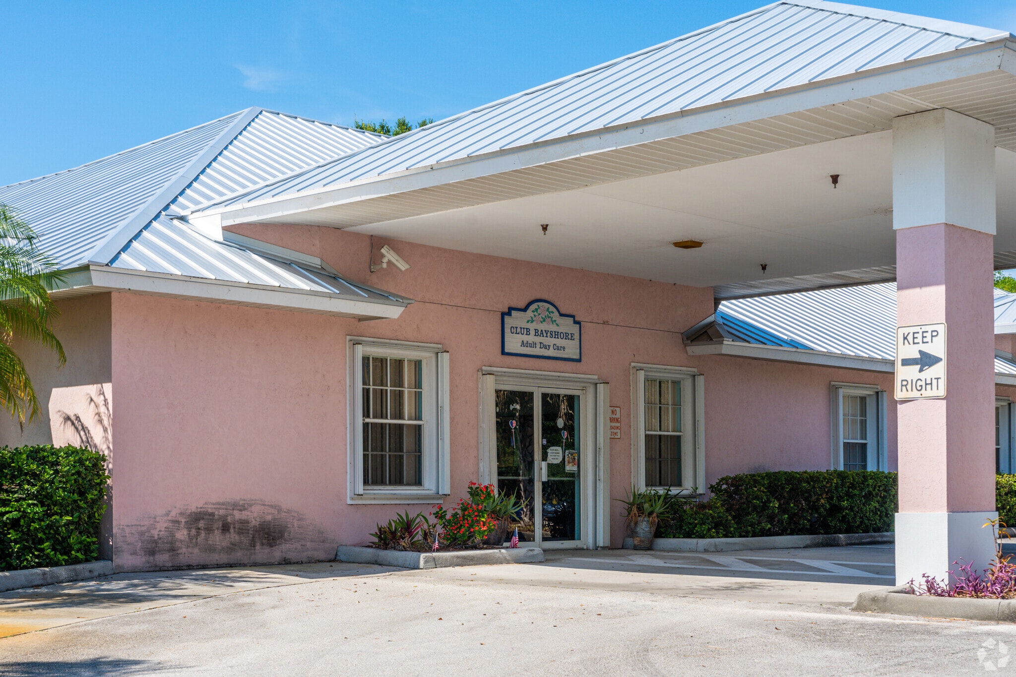 Many Canal Pointe resident volunteer at the Council of Ageing.