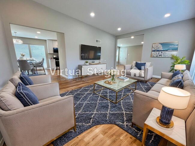 417 Wenneker Dr, Saint Louis, MO 63124 - photo 5