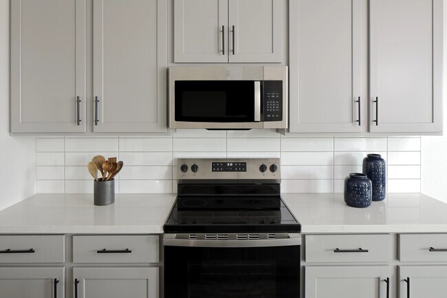 22808 E Roundup Way unit 36451545, Queen Creek, AZ 85142 - photo 3