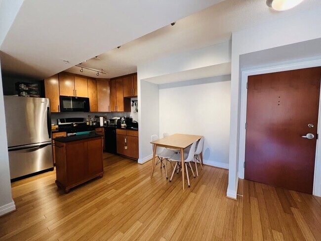 915 E St NW unit 1110, Washington, DC 20004 - photo 3