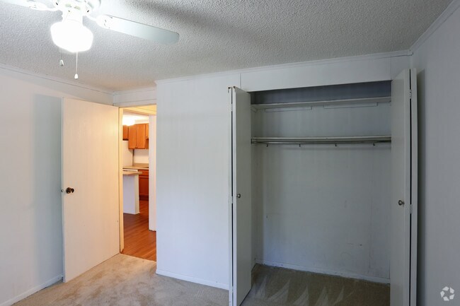 Fox Creek, Toledo, OH 43615 - photo 7