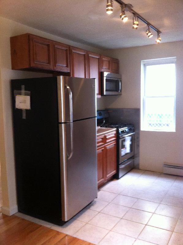 27 Mount Vernon St, Somerville, MA 02145