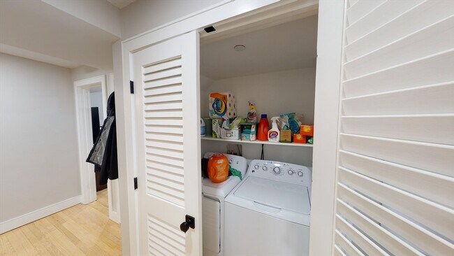 15 Lanark Rd unit 4, Brighton, MA 02135 - photo 6