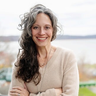 Julie McKinnon