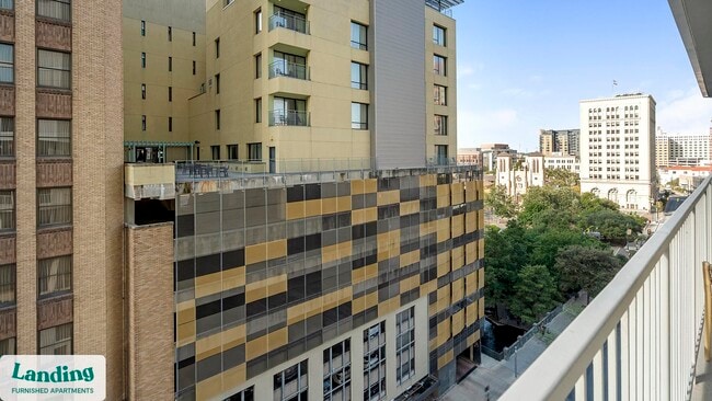 143 E Commerce St unit 804, San Antonio, TX 78205 - photo 6