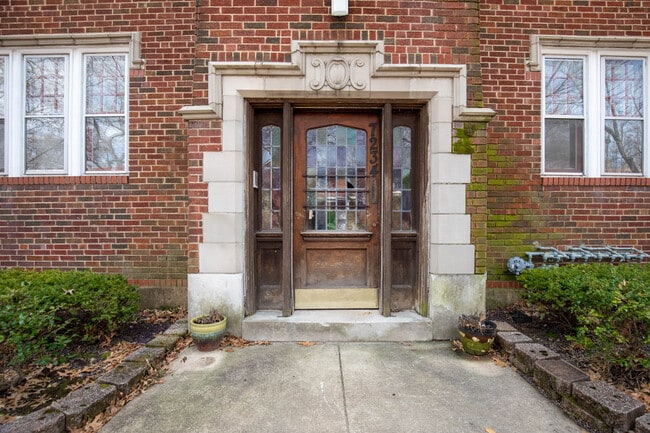 7234 Amherst Ave unit 1E, Saint Louis, MO 63130 - photo 2