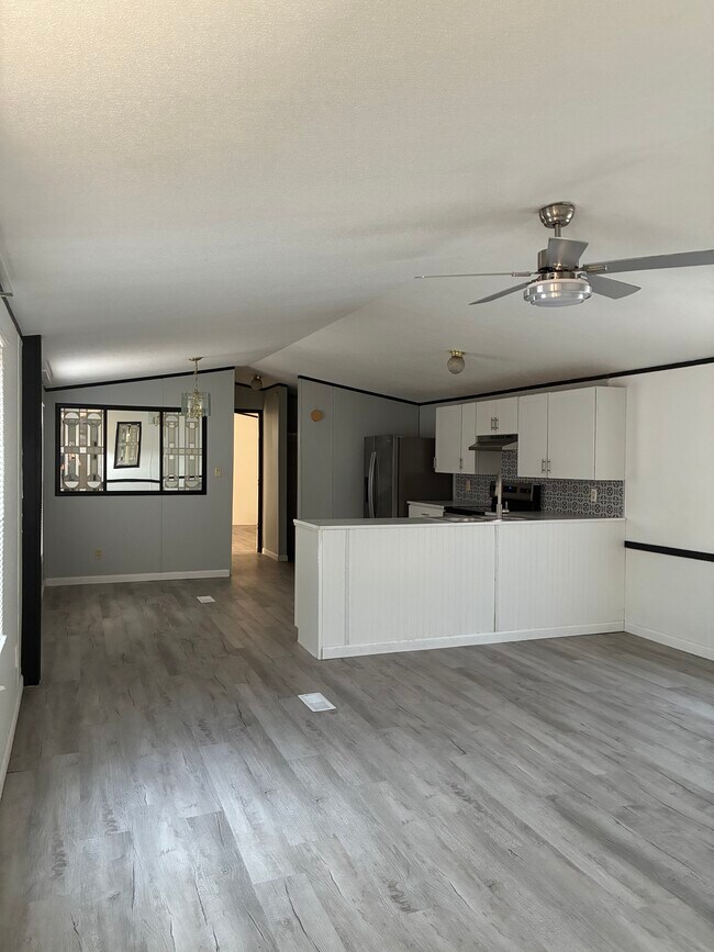 212 Quail Ridge Dr, Kyle, TX 78640 - photo 4