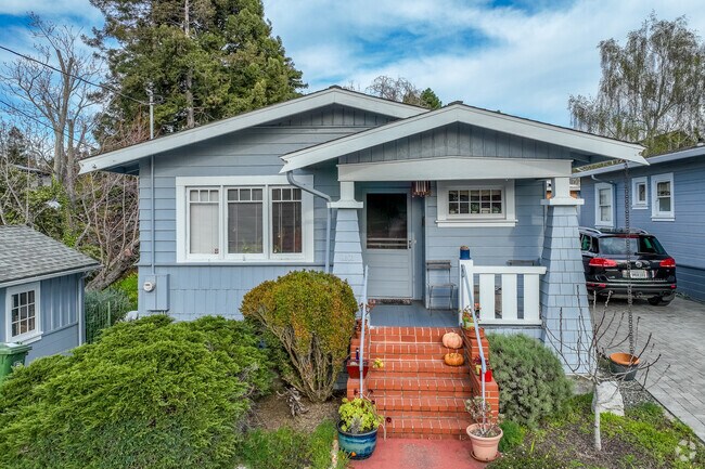Comfortable craftsman style homes can be found on several street in Dartmouth.