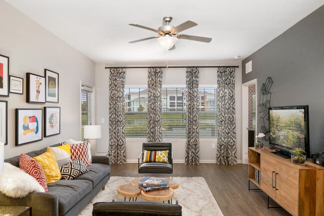 Echo Lake, Bradenton, FL 34211 - photo 2